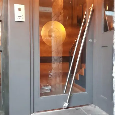 Luxurious Penthouse 1 , Centre Apartman Kilkenny